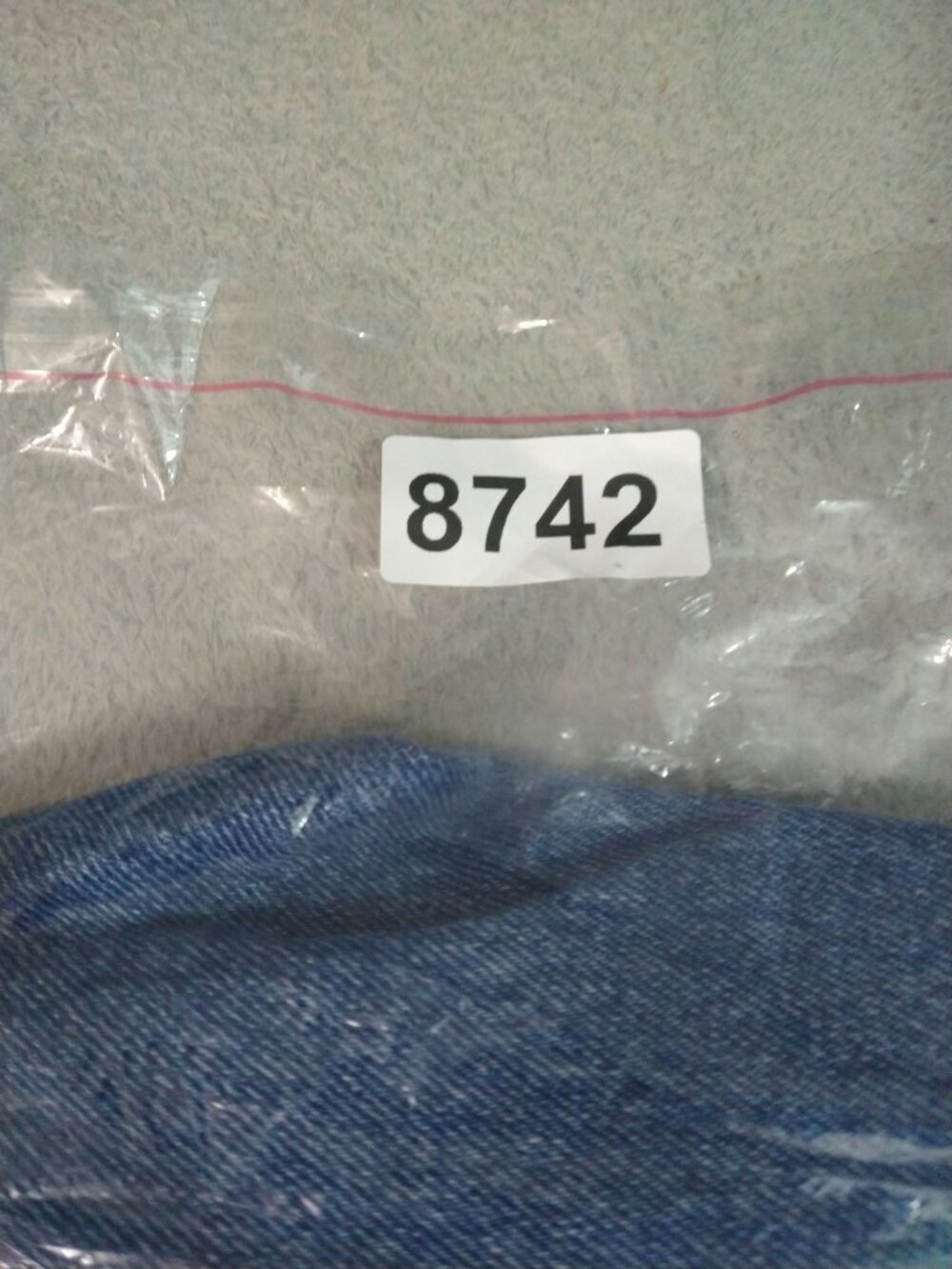 Levis 550 Jeans Mens 48x30 Blue Denim Relaxed Fit Tapered Leg Medium Wash - Picture 9 of 9